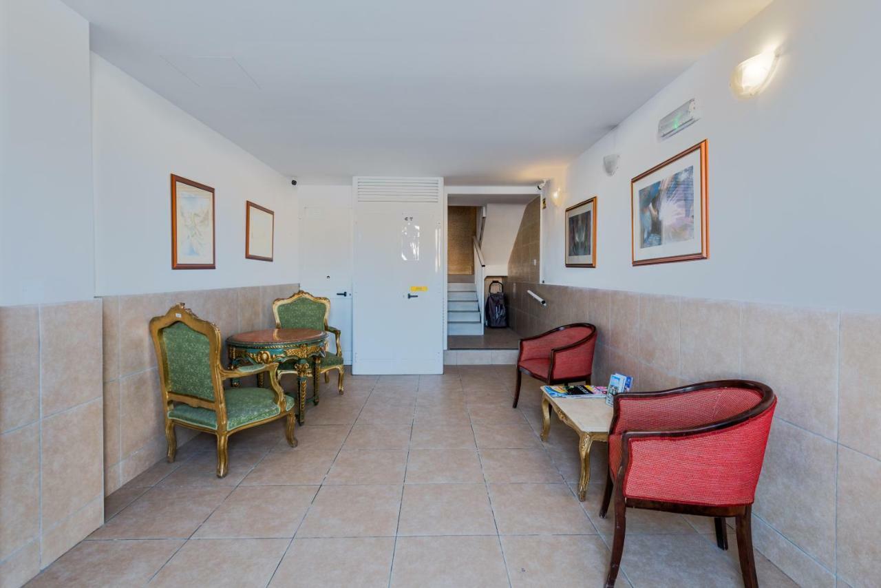 דירות סיינט פול ביי Blue Harbour Seafront Penthouse With Large Terrace With Panoramic Sea Views - By Getawaysmalta מראה חיצוני תמונה